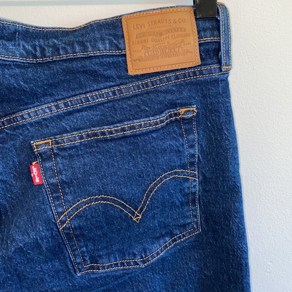 LEVIS Wedgie Darkwash Tapered Jeans - Picture 10 of 11